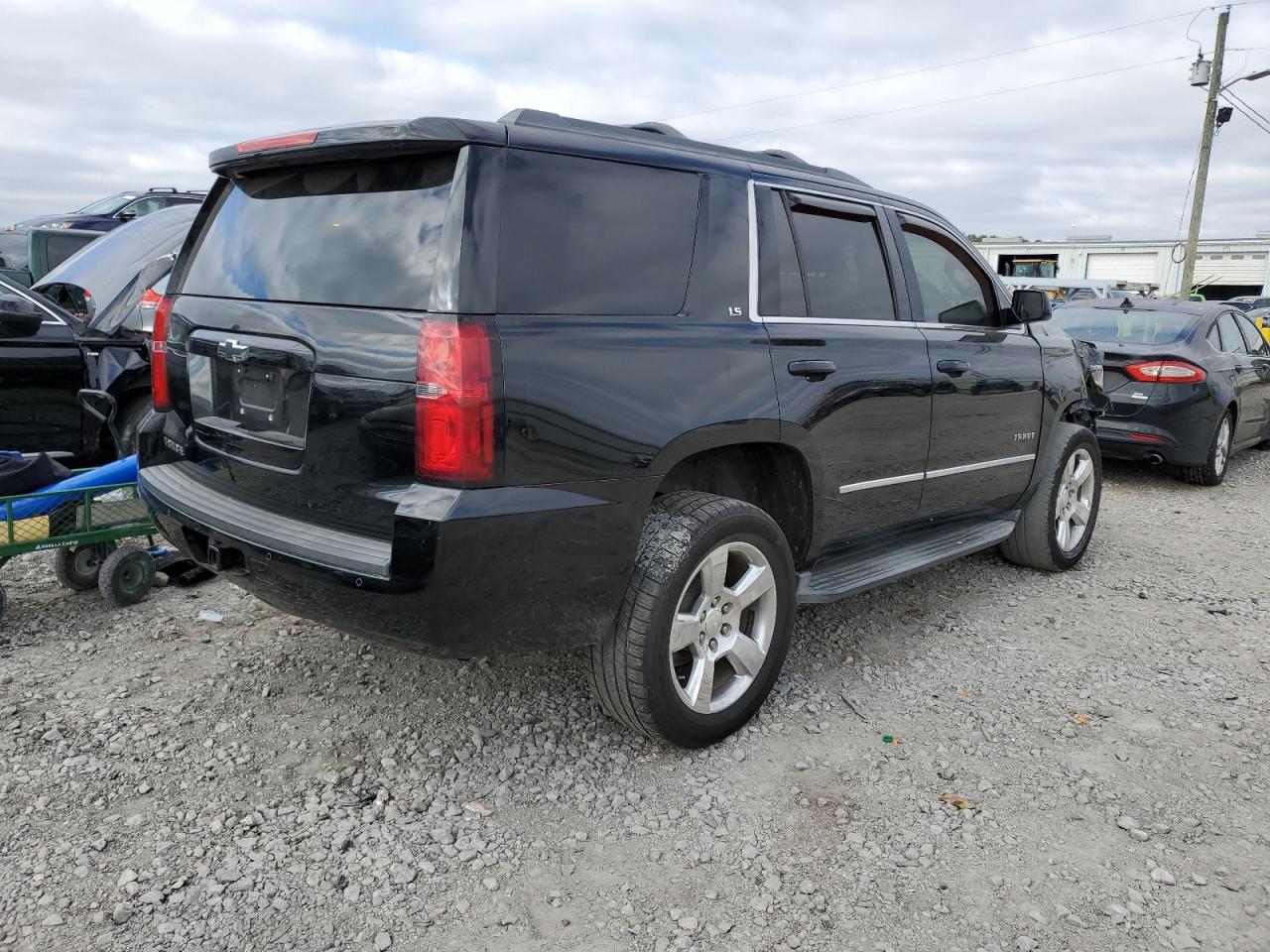 2015 Chevrolet Tahoe C1500 Ls - Фото 3