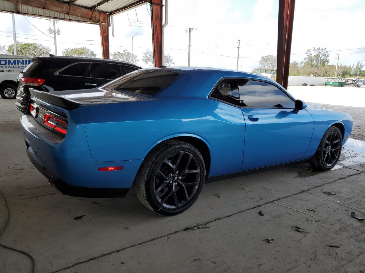 2019 Dodge Challenger Sxt - Фото 3