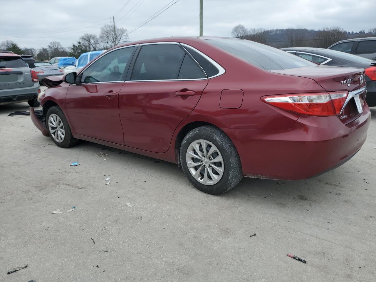 2017 Toyota Camry Le - Фото 2