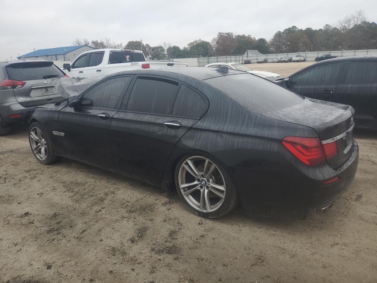 2013 BMW 740 I - Фото 2