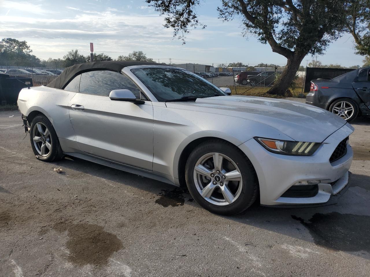 2015 Ford Mustang - Фото 4
