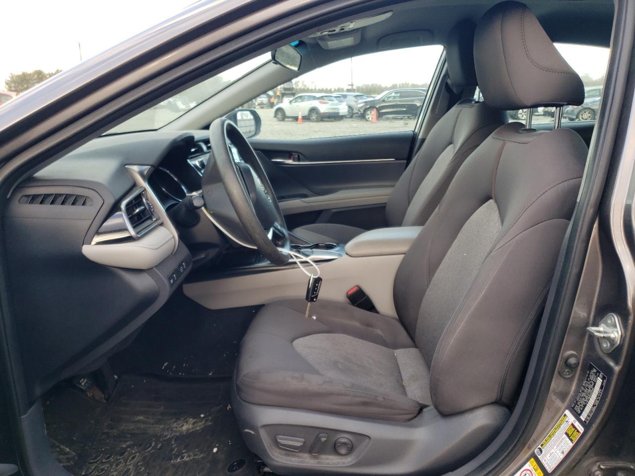 2019 Toyota Camry L - Image 7