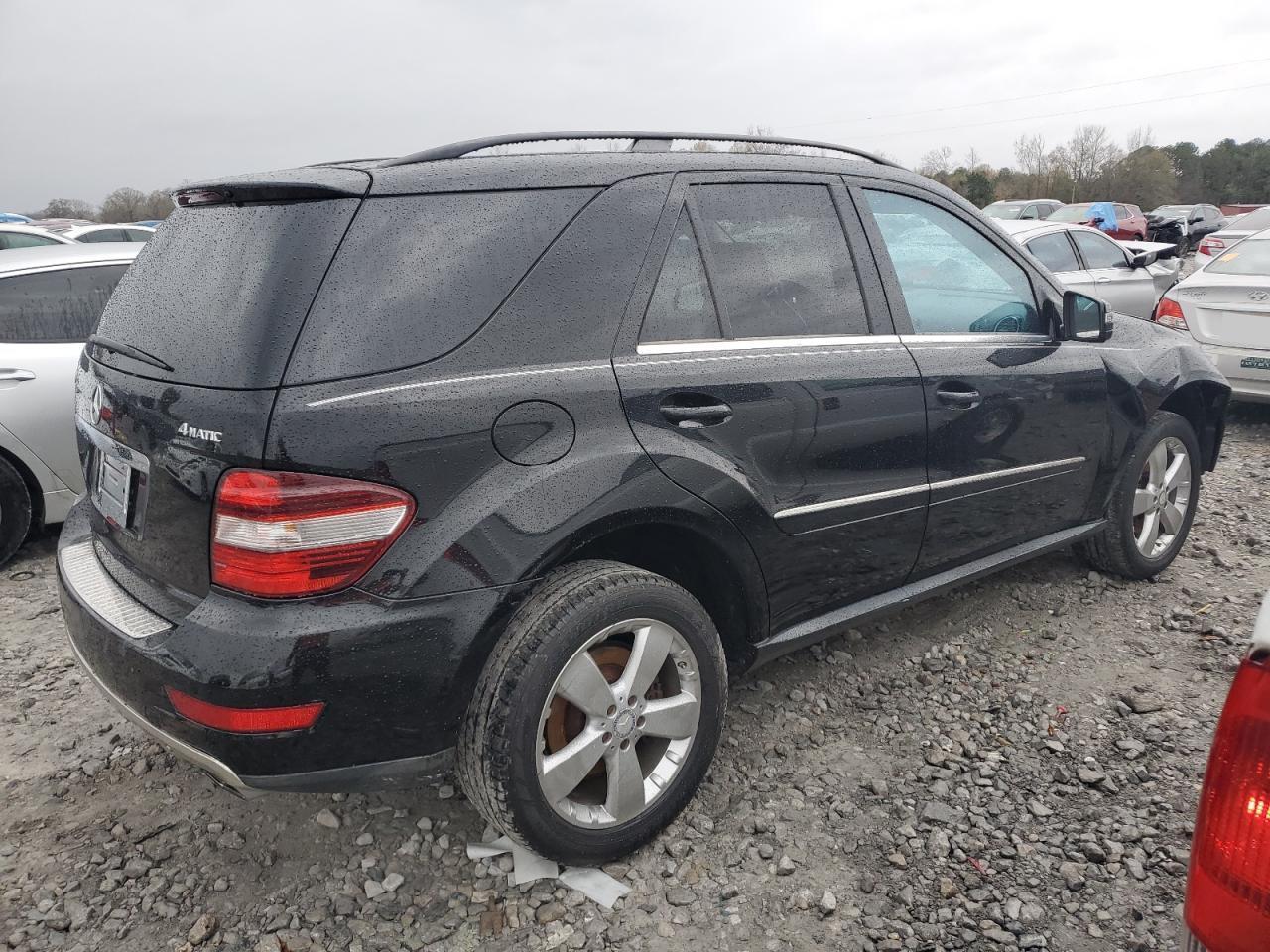 2011 Mercedes-Benz Ml 350 4Matic - Image 3