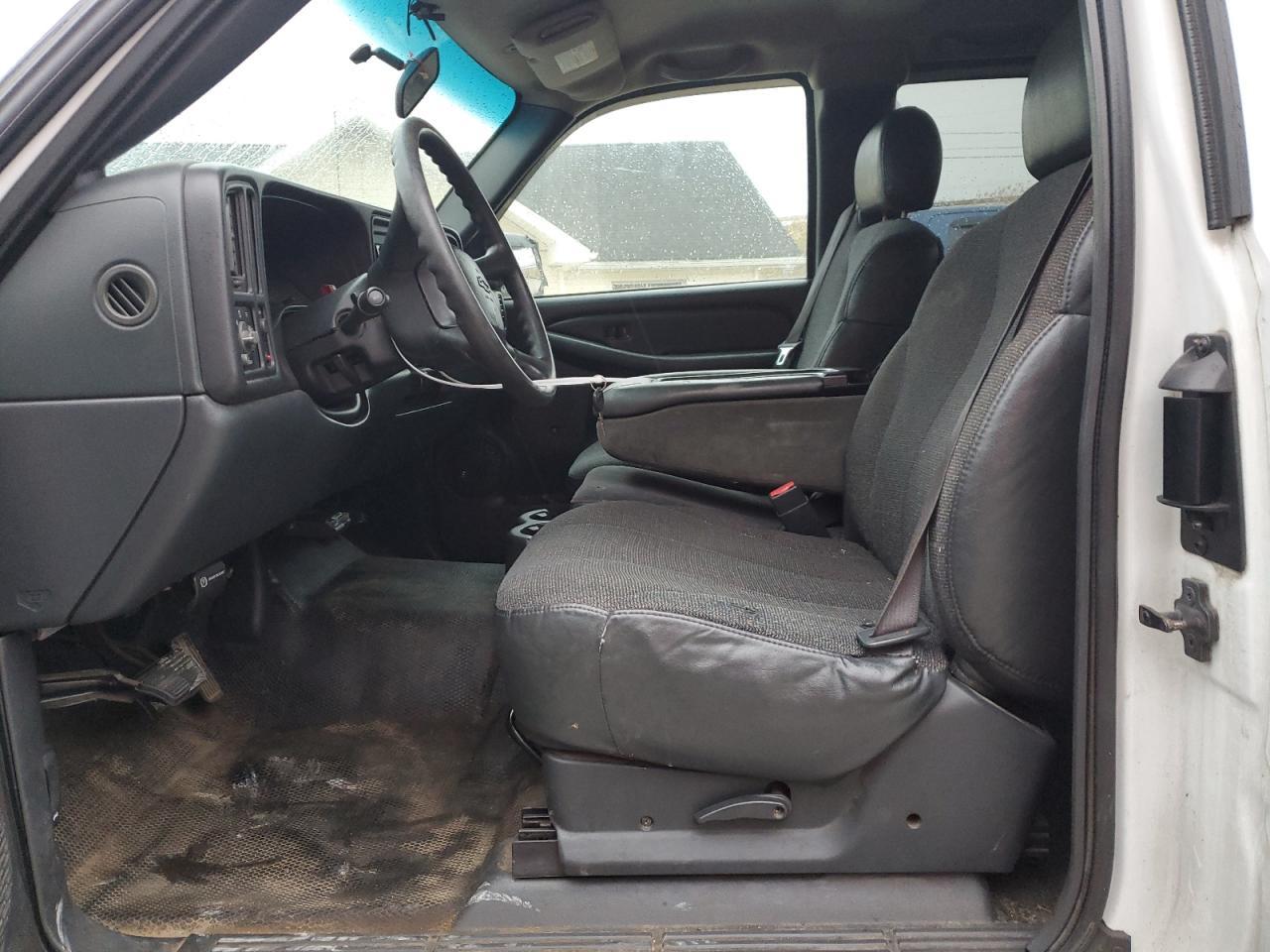 2002 Chevrolet Silverado C1500 - Фото 7