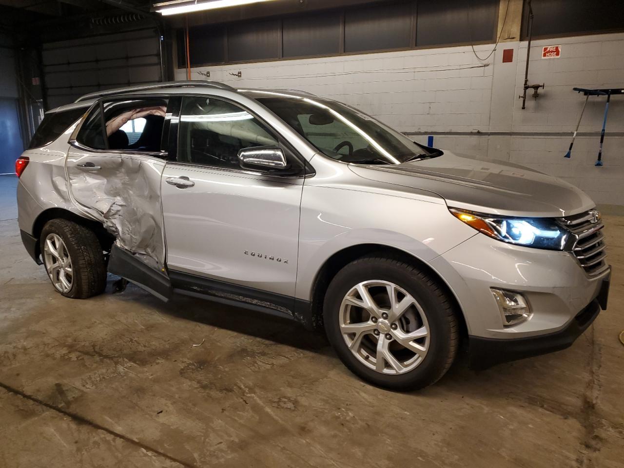 2020 Chevrolet Equinox Premier - Image 4