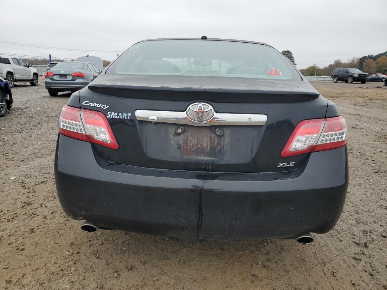 2010 Toyota Camry Se - Image 6