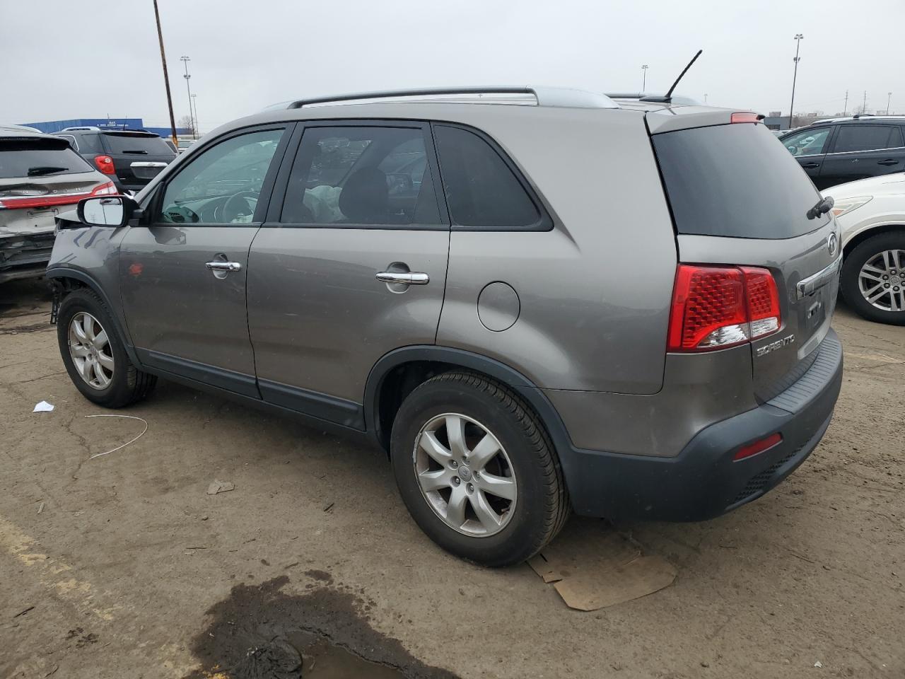 2013 Kia Sorento Lx - Фото 2