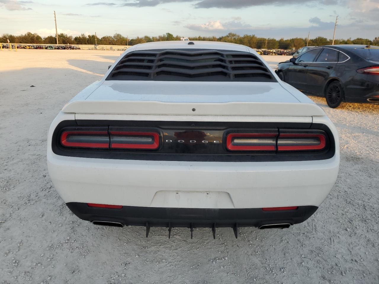 2019 Dodge Challenger Sxt - Image 6