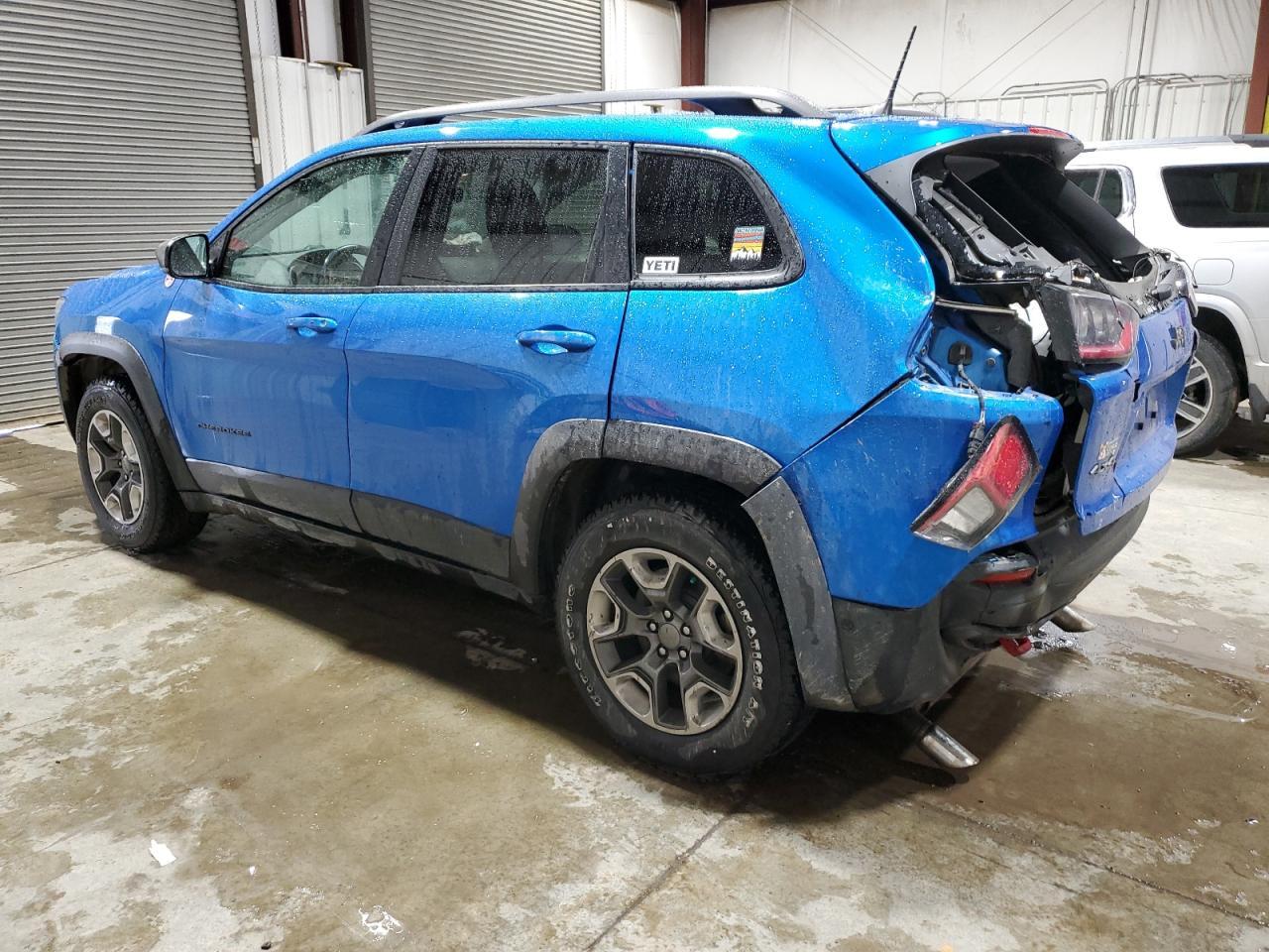 2019 Jeep Cherokee Trailhawk - Image 2
