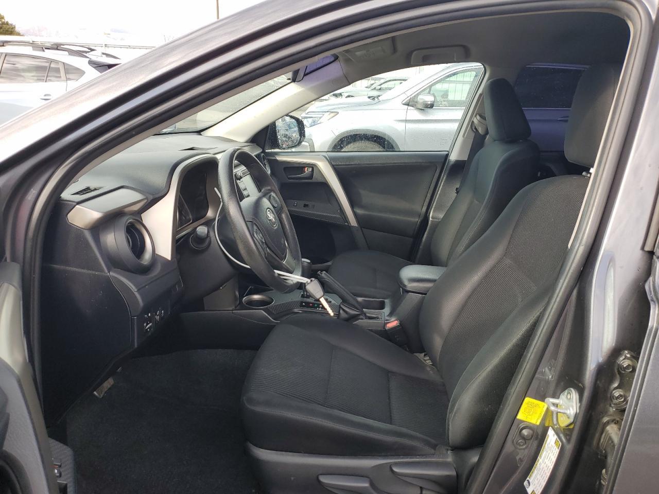 2015 Toyota Rav4 Le - Image 7