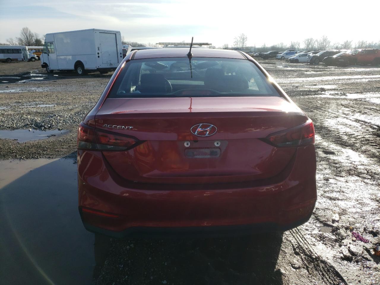 2018 Hyundai Accent Se - Фото 6