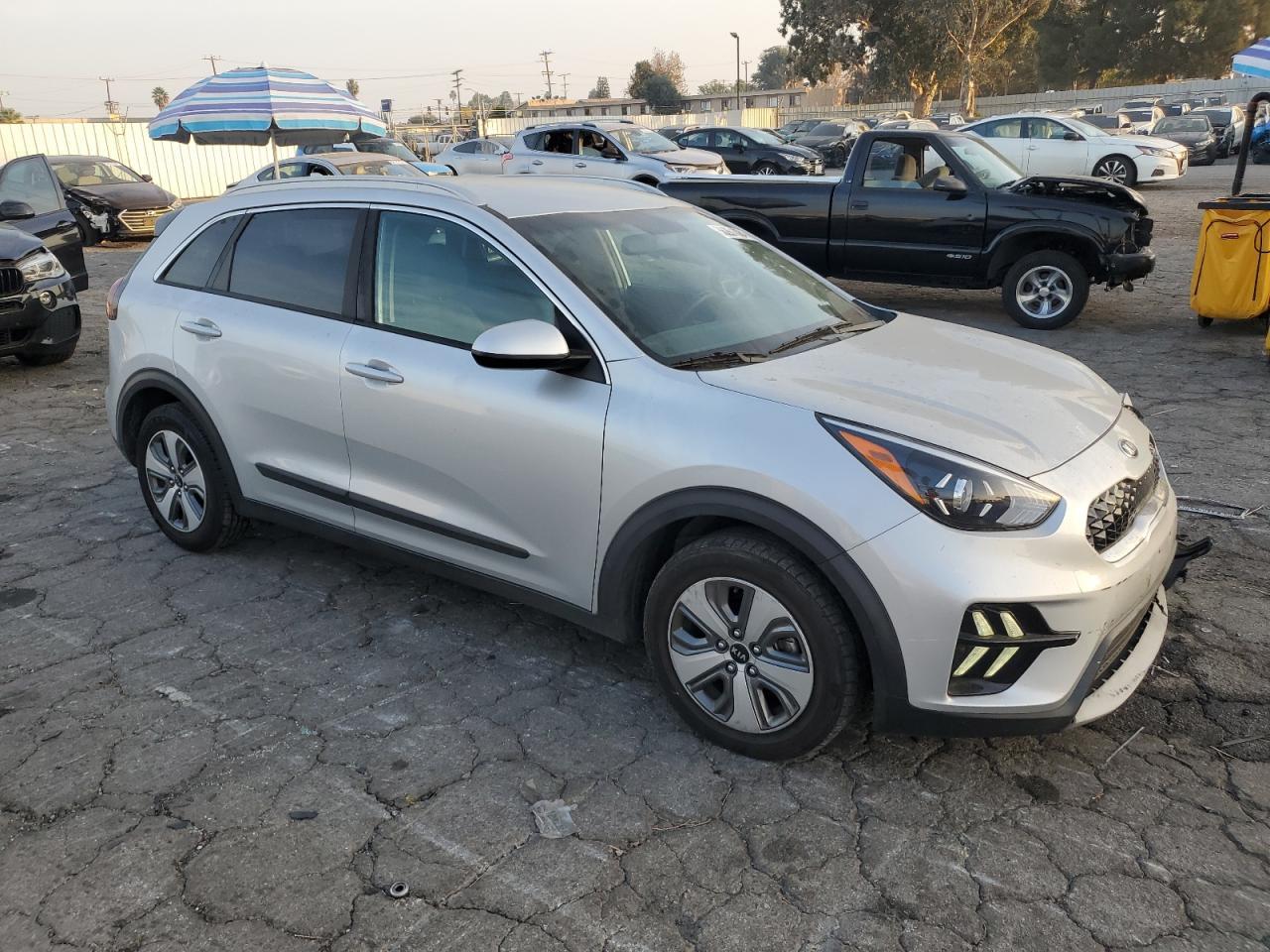 2020 Kia Niro Lx - Фото 4