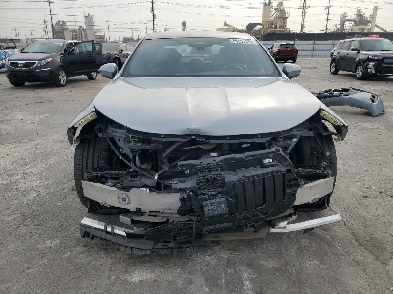 2023 BMW 740 I - Image 5