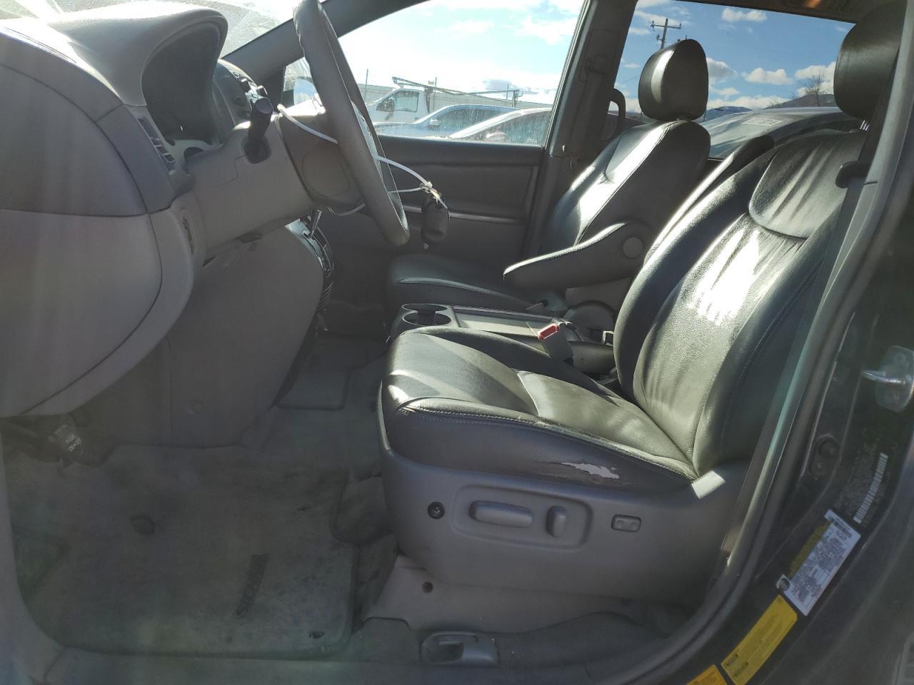 2006 Toyota Sienna Le - Image 7