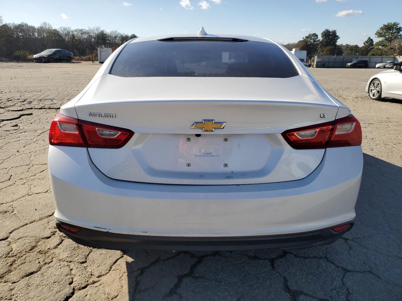 2017 Chevrolet Malibu Lt - Image 6