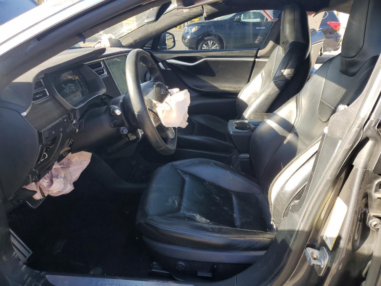 2016 Tesla Model S - Image 7