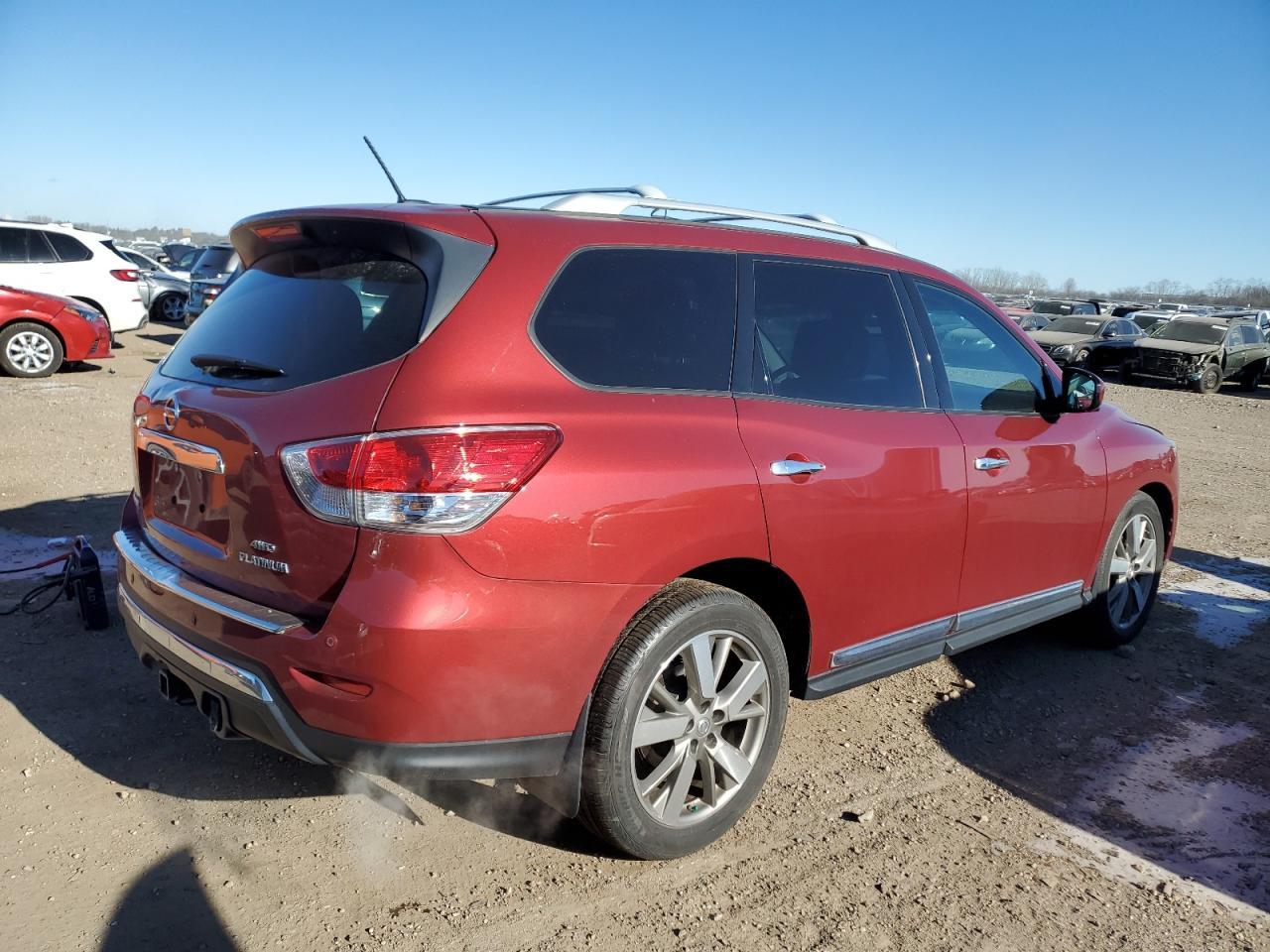 2014 Nissan Pathfinder S - Фото 3