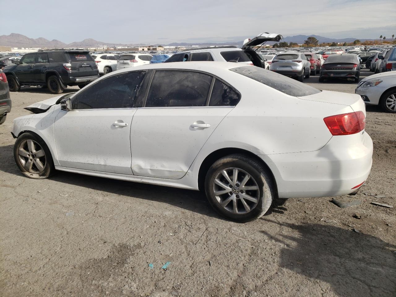 2013 Volkswagen Jetta Se - Фото 2