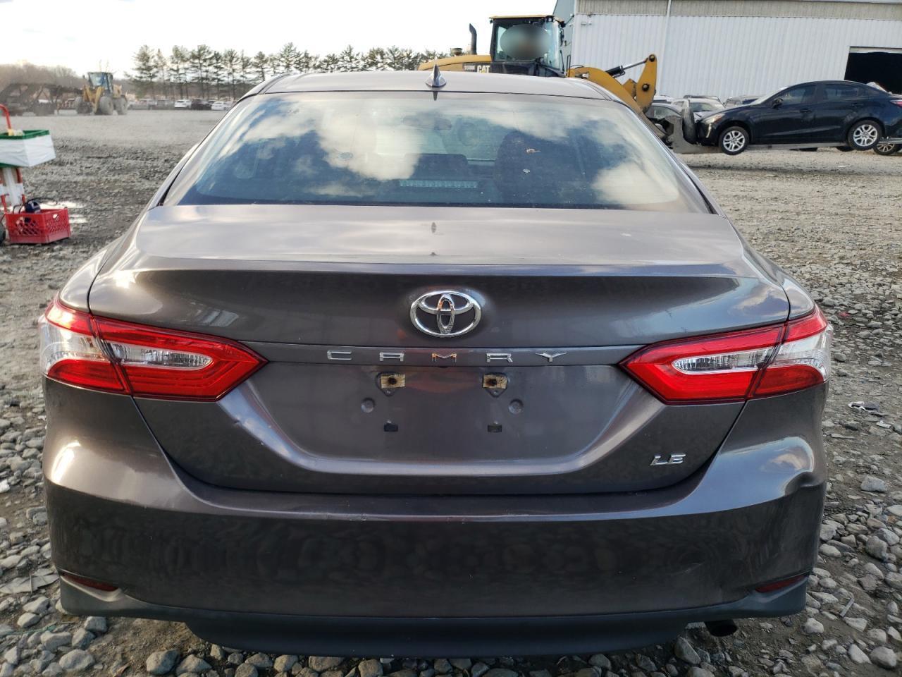 2019 Toyota Camry L - Image 6