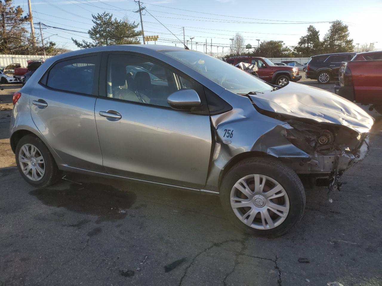 2014 Mazda Mazda2 Sport - Фото 4