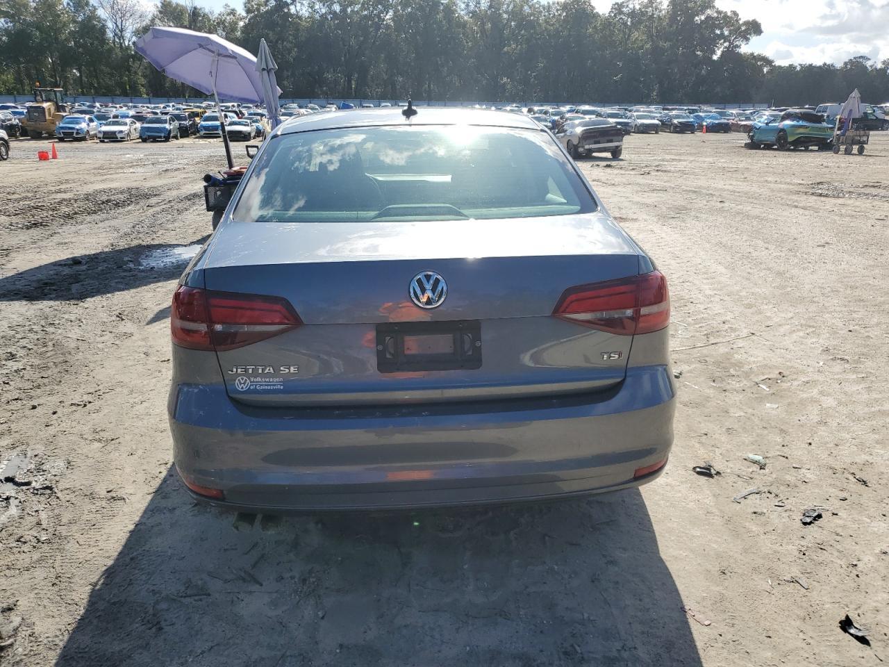 2017 Volkswagen Jetta Se - Фото 6