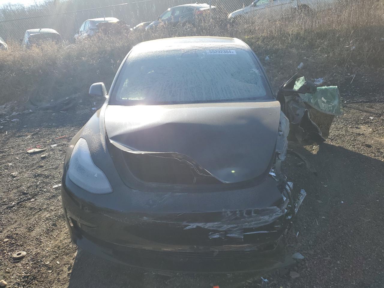 2023 Tesla Model 3 - Фото 5