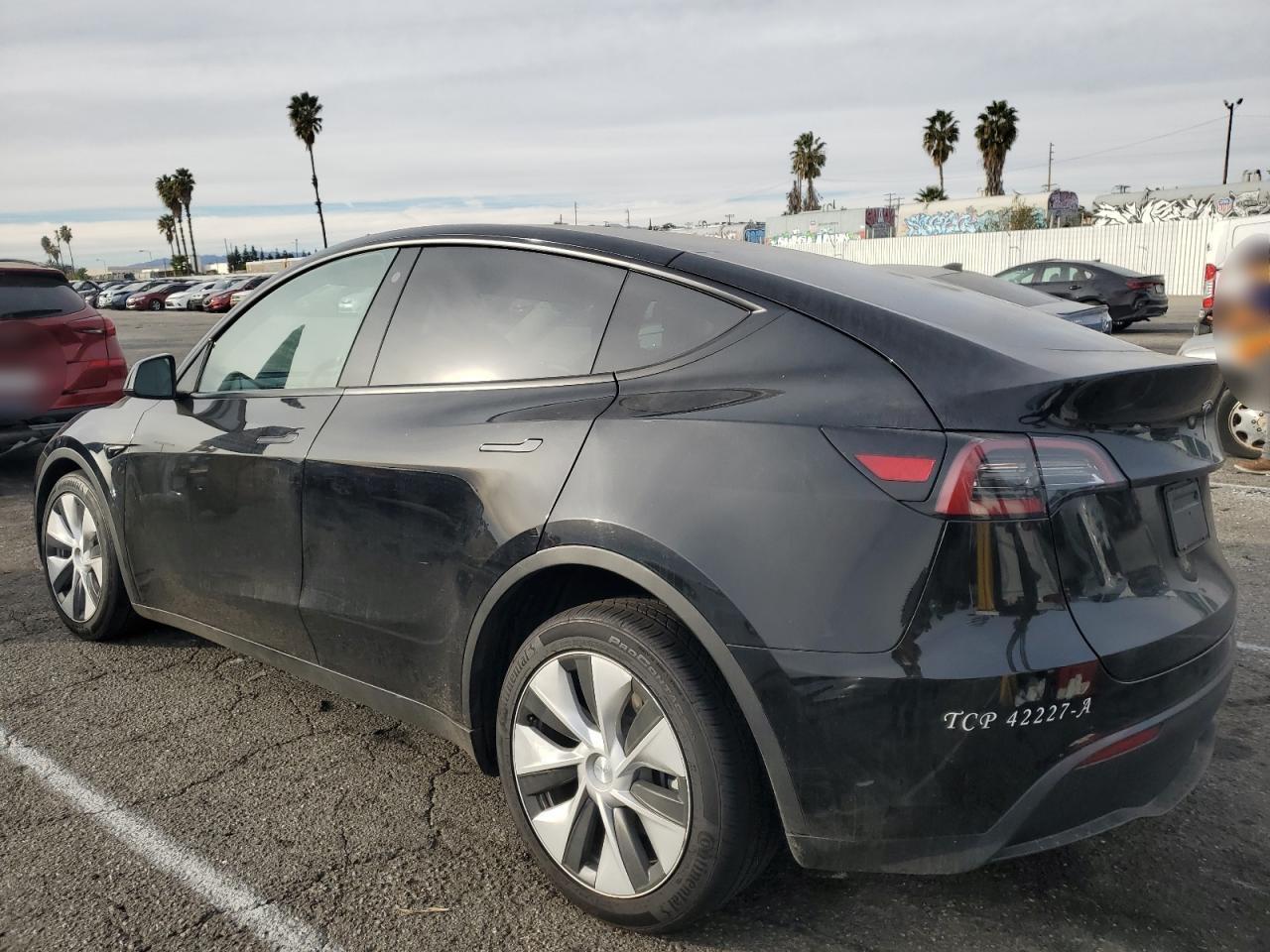 2023 Tesla Model Y - Фото 2