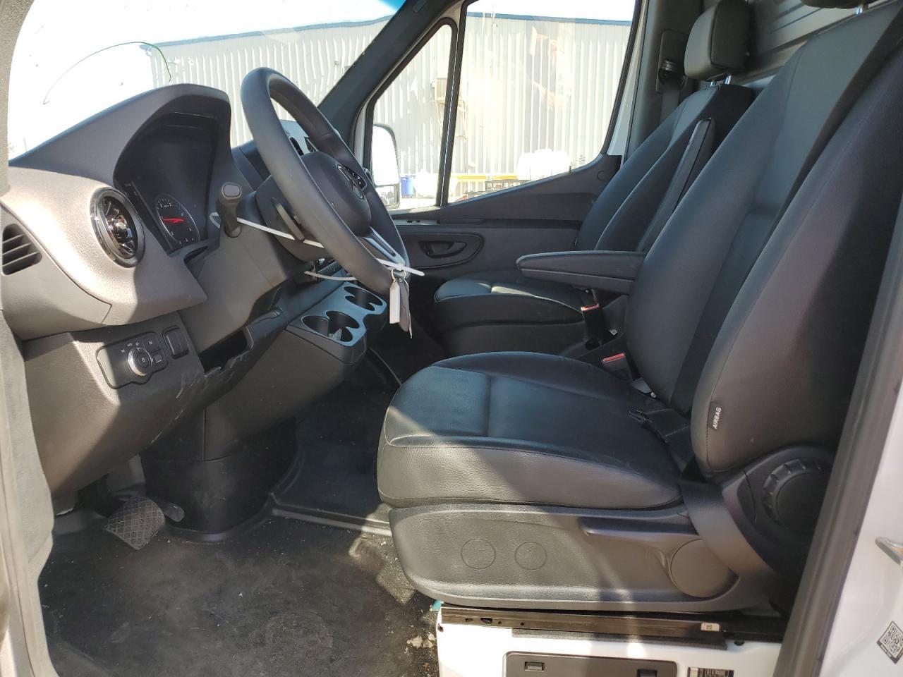 2024 Mercedes-Benz Sprinter 2500 - Image 7