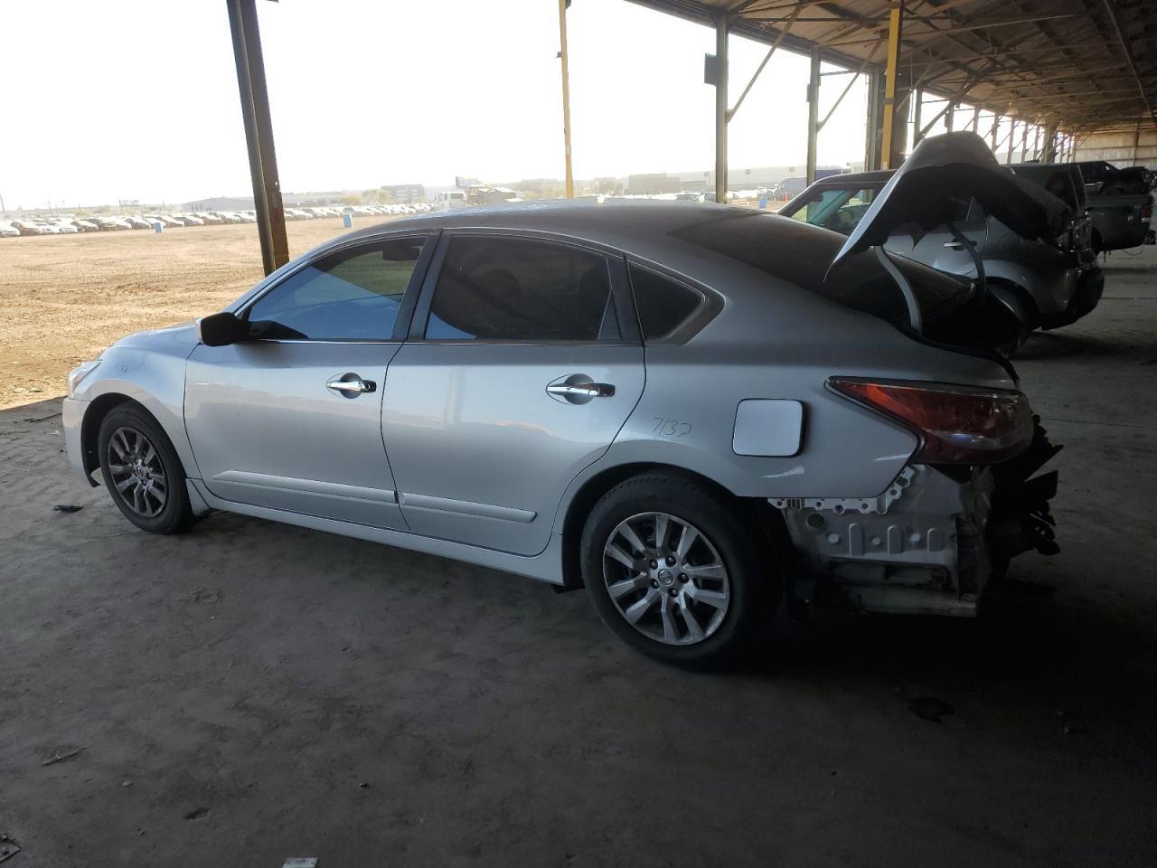 2014 Niss Altima 2.5 - Image 2
