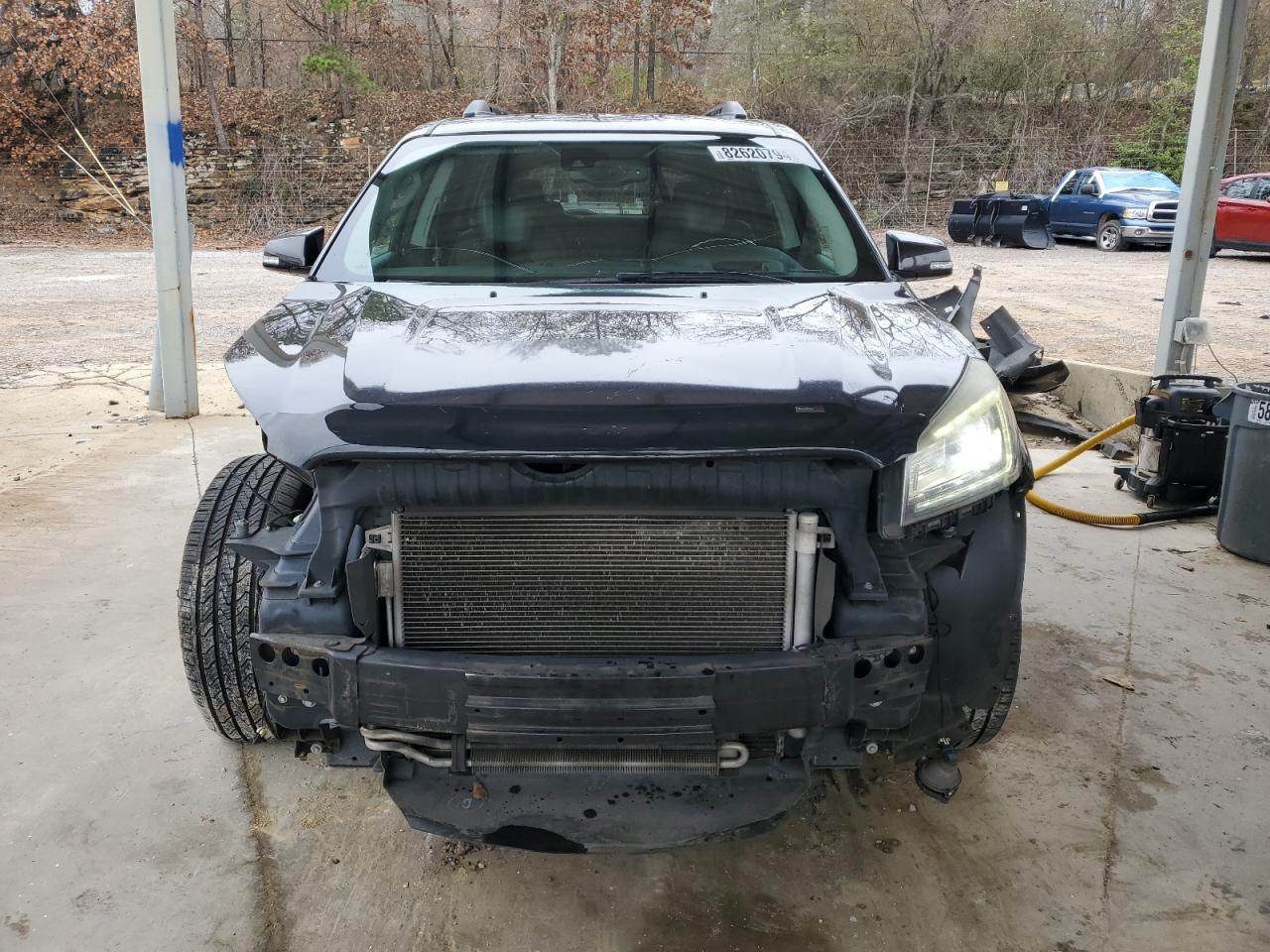 2016 GMC Acadia Denali - Image 5
