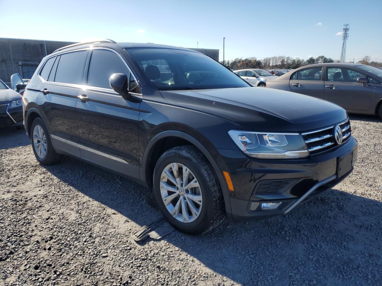 2018 Volkswagen Tiguan Se - Фото 4