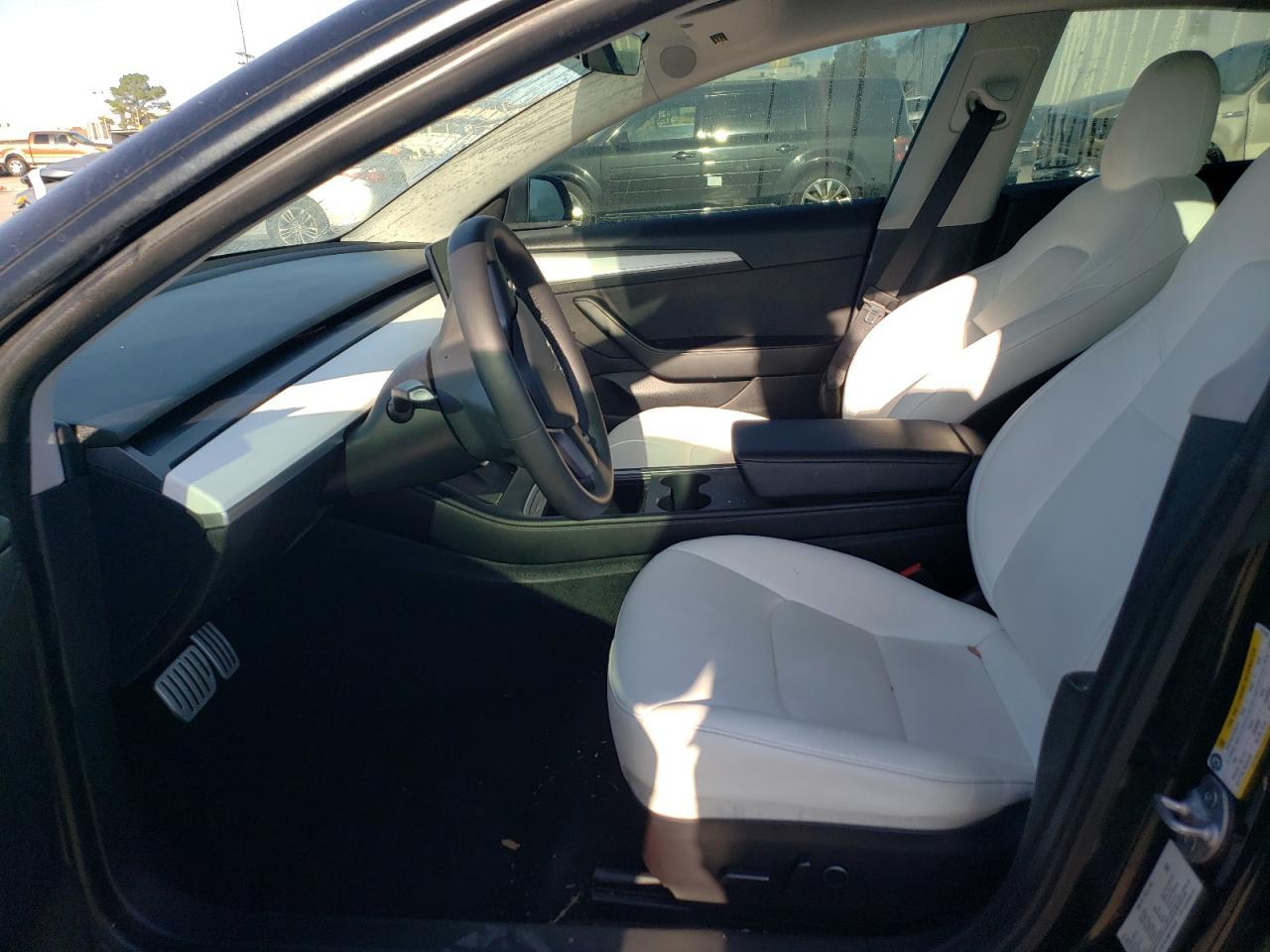 2021 Tesla Model 3 - Image 7