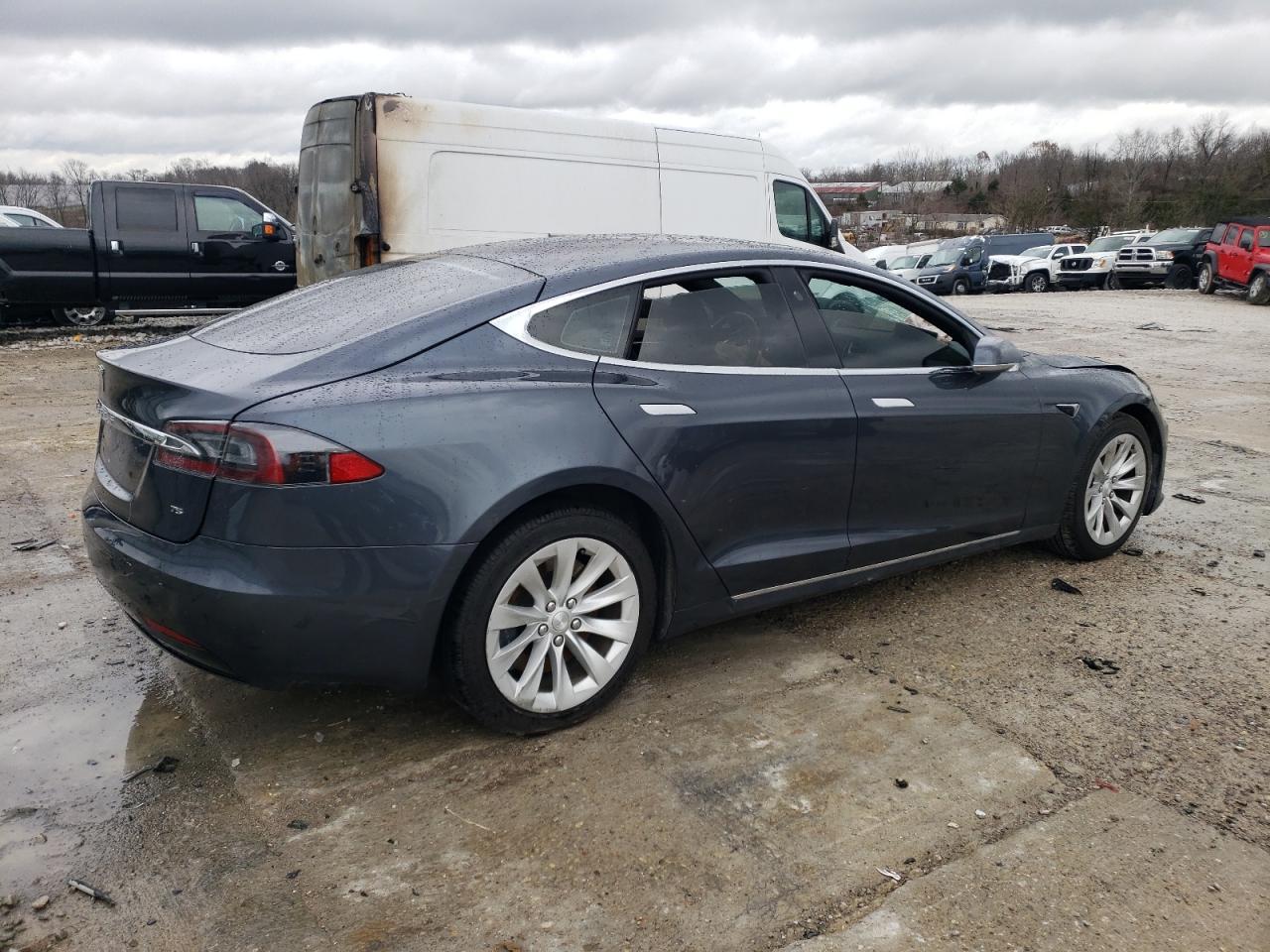 2017 Tesla Model S - Фото 3