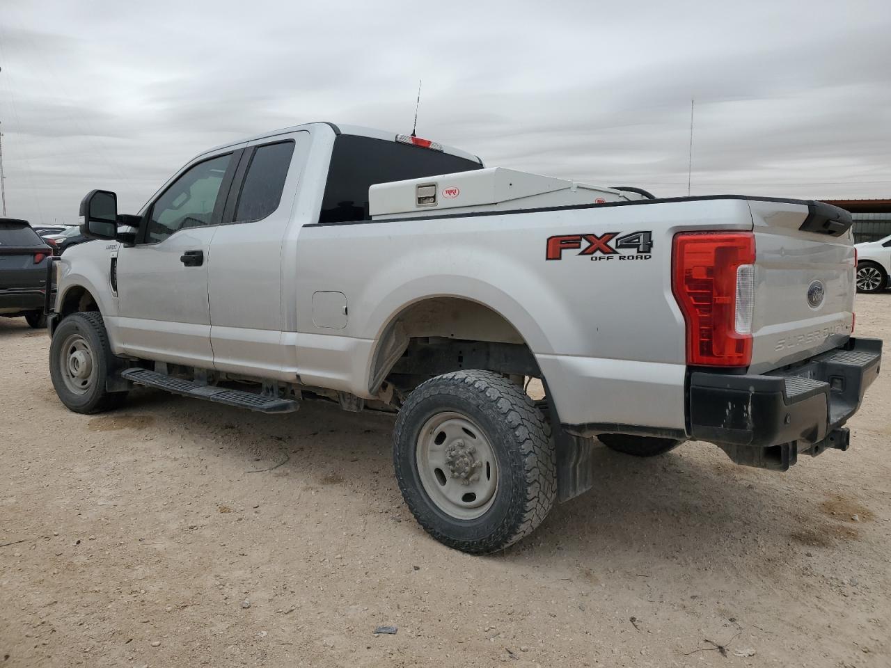 2017 Ford F250 Super Duty - Image 2