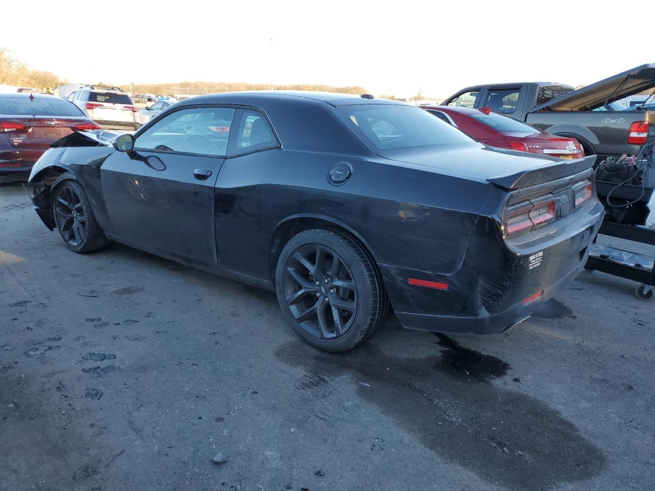 2020 Dodge Challenger Sxt - Image 2