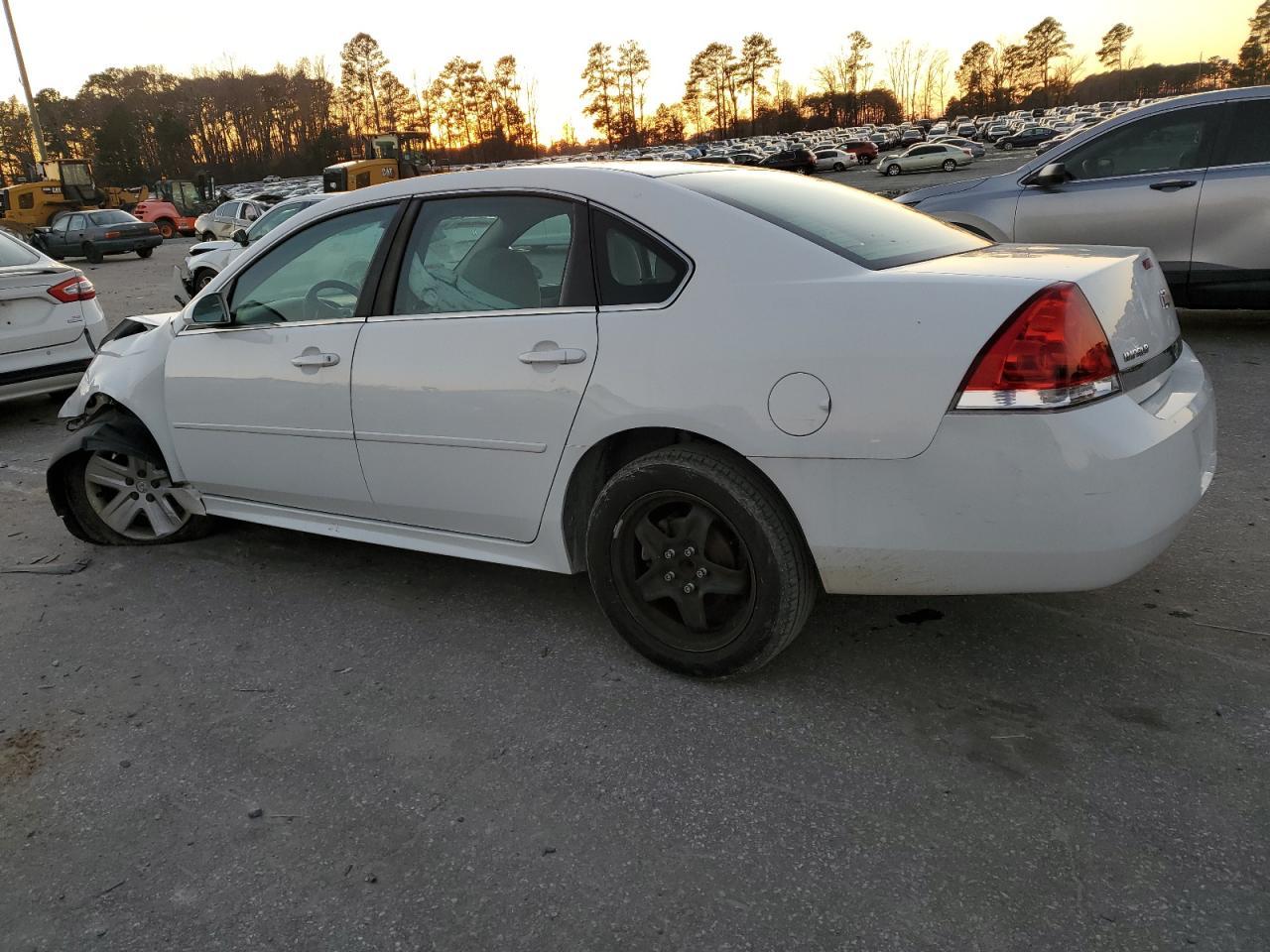 2011 Chevrolet Impala Ls - Фото 2