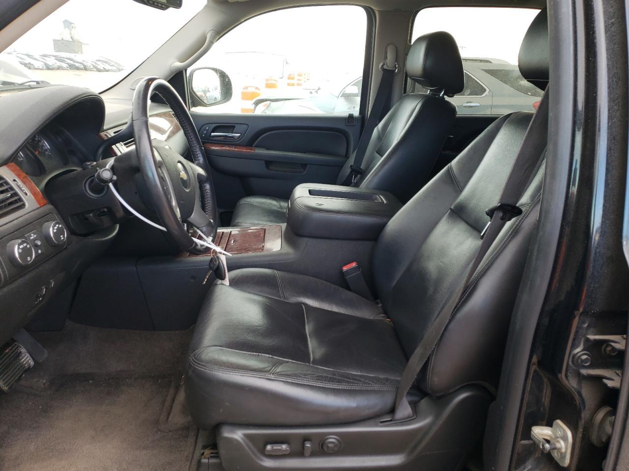 2010 Chevrolet Suburban K1500 Ltz - Image 7