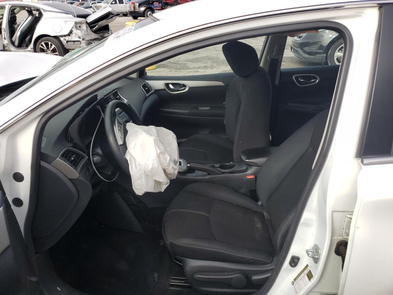 2015 Nissan Sentra S - Фото 7