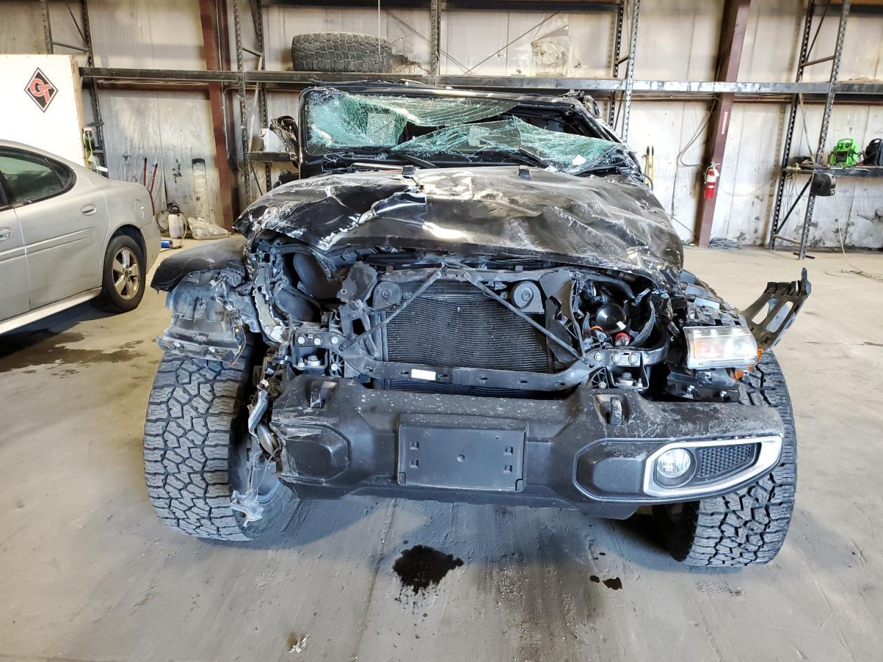 2022 Jeep Gladiator Overland - Image 5