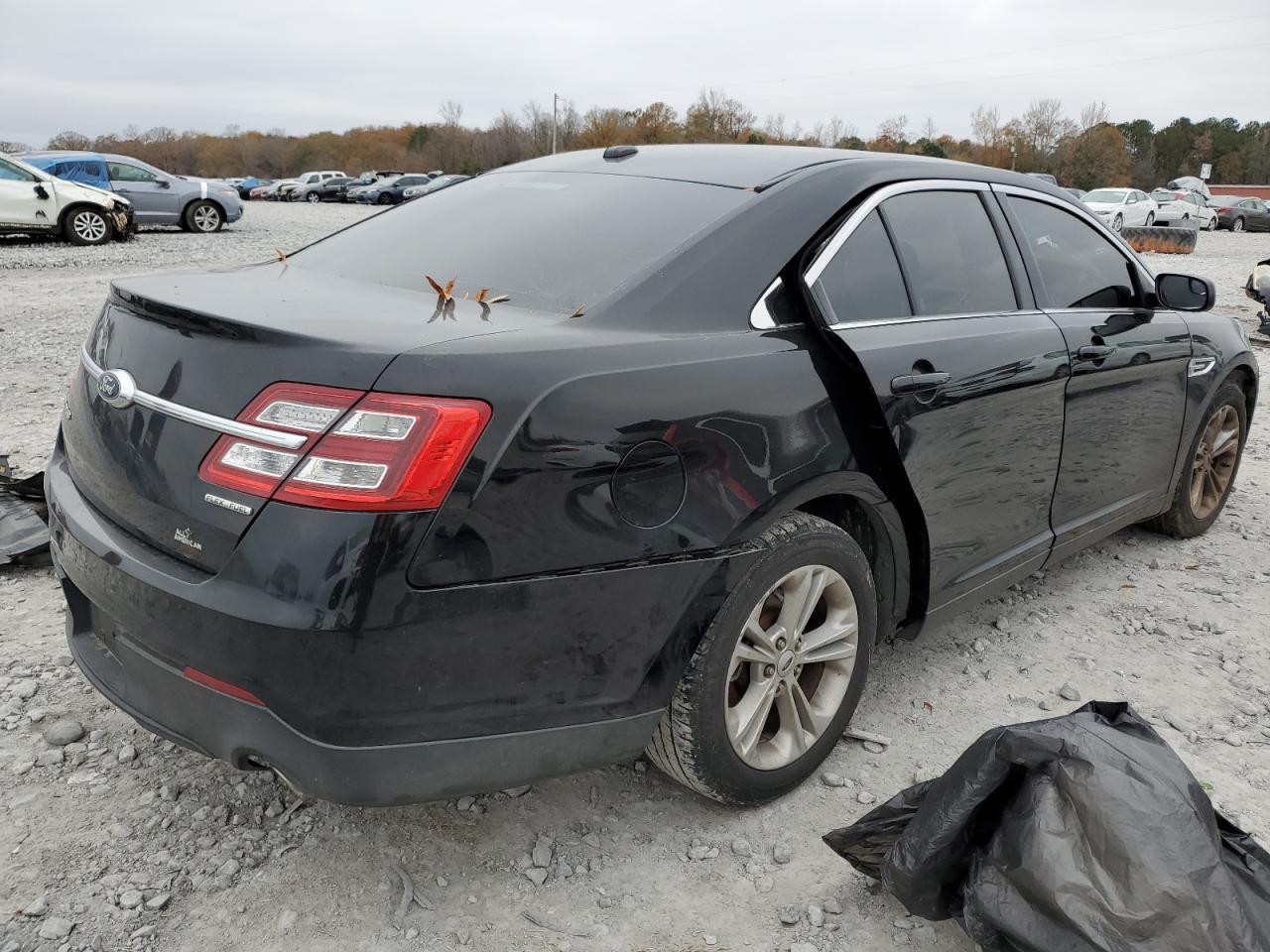 2018 Ford Taurus Se - Фото 3