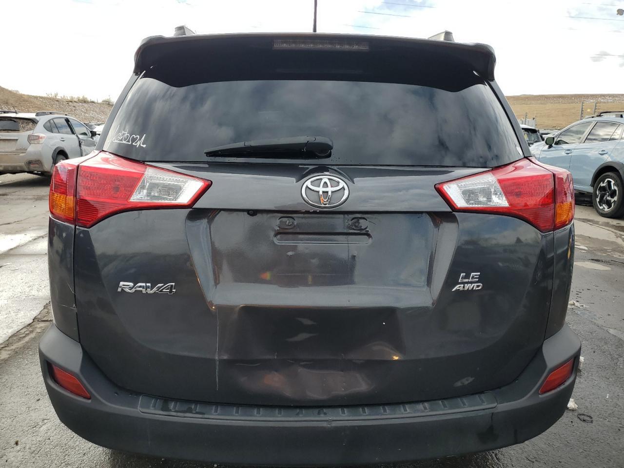 2015 Toyota Rav4 Le - Image 6