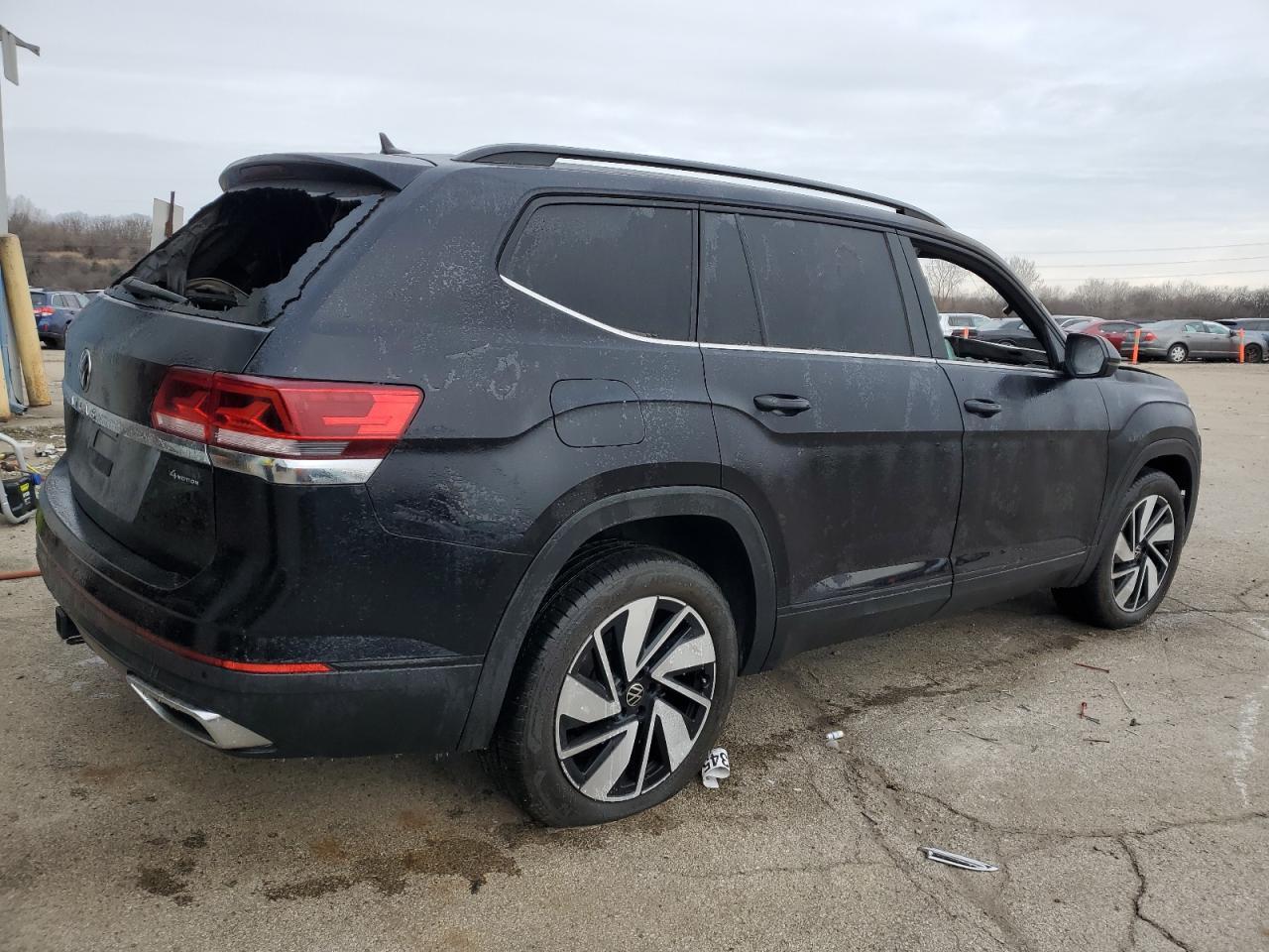 2023 Volkswagen Atlas Se - Image 3