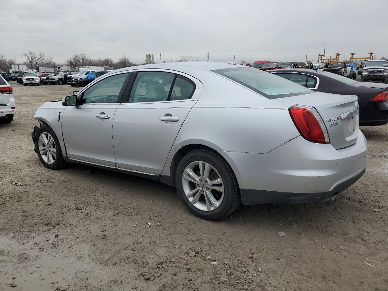 2010 Lincoln Mks - Фото 2