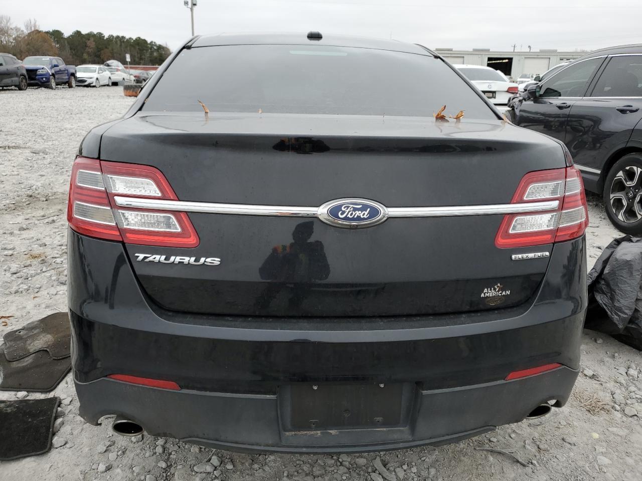 2018 Ford Taurus Se - Фото 6