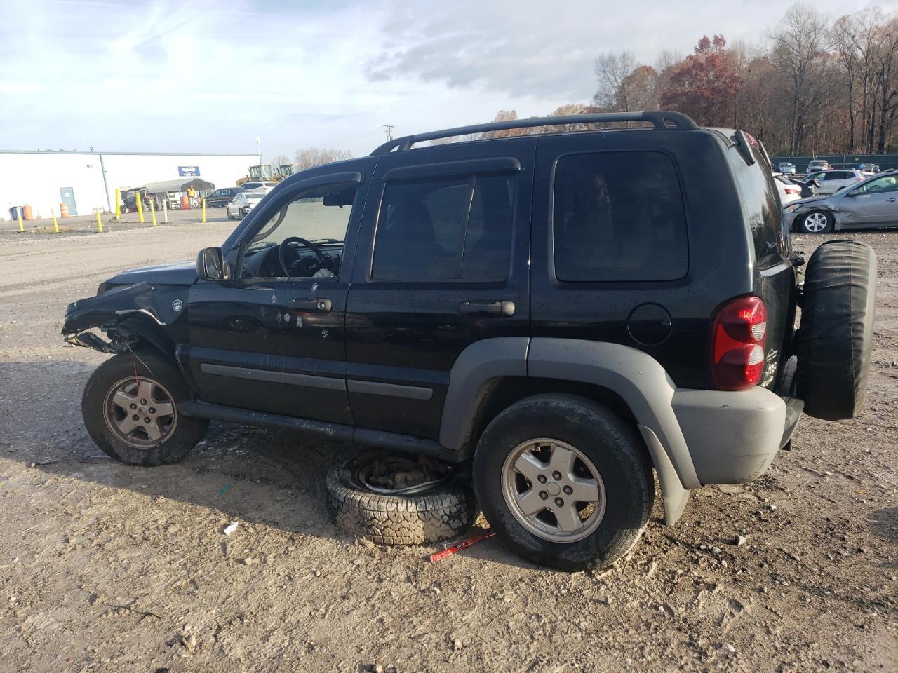 2005 Jeep Liberty Sport - Фото 2