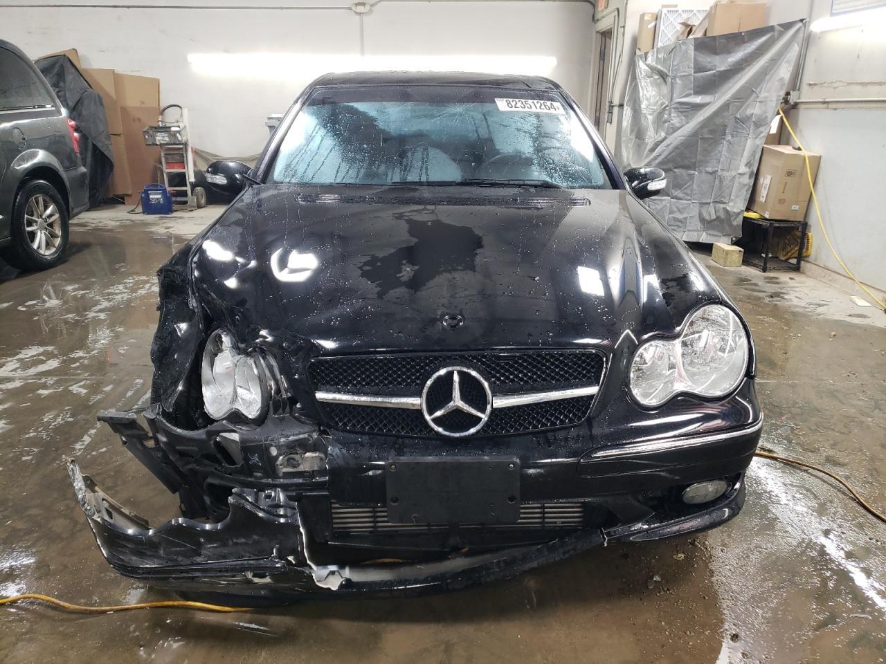 2005 Mercedes-Benz C 230K Sport Sedan - Фото 5