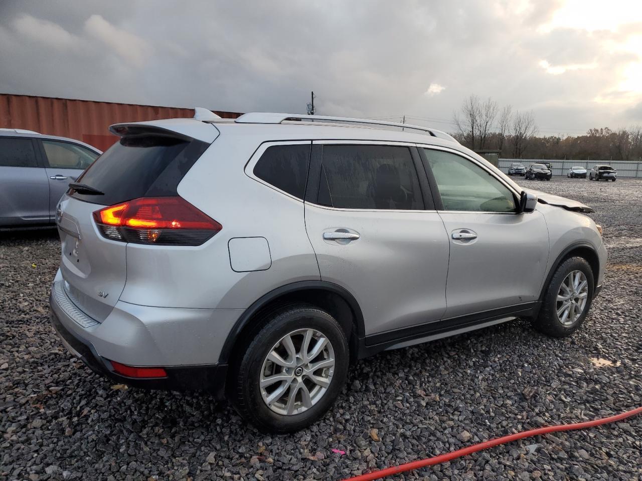 2018 Nissan Rogue S - Фото 3