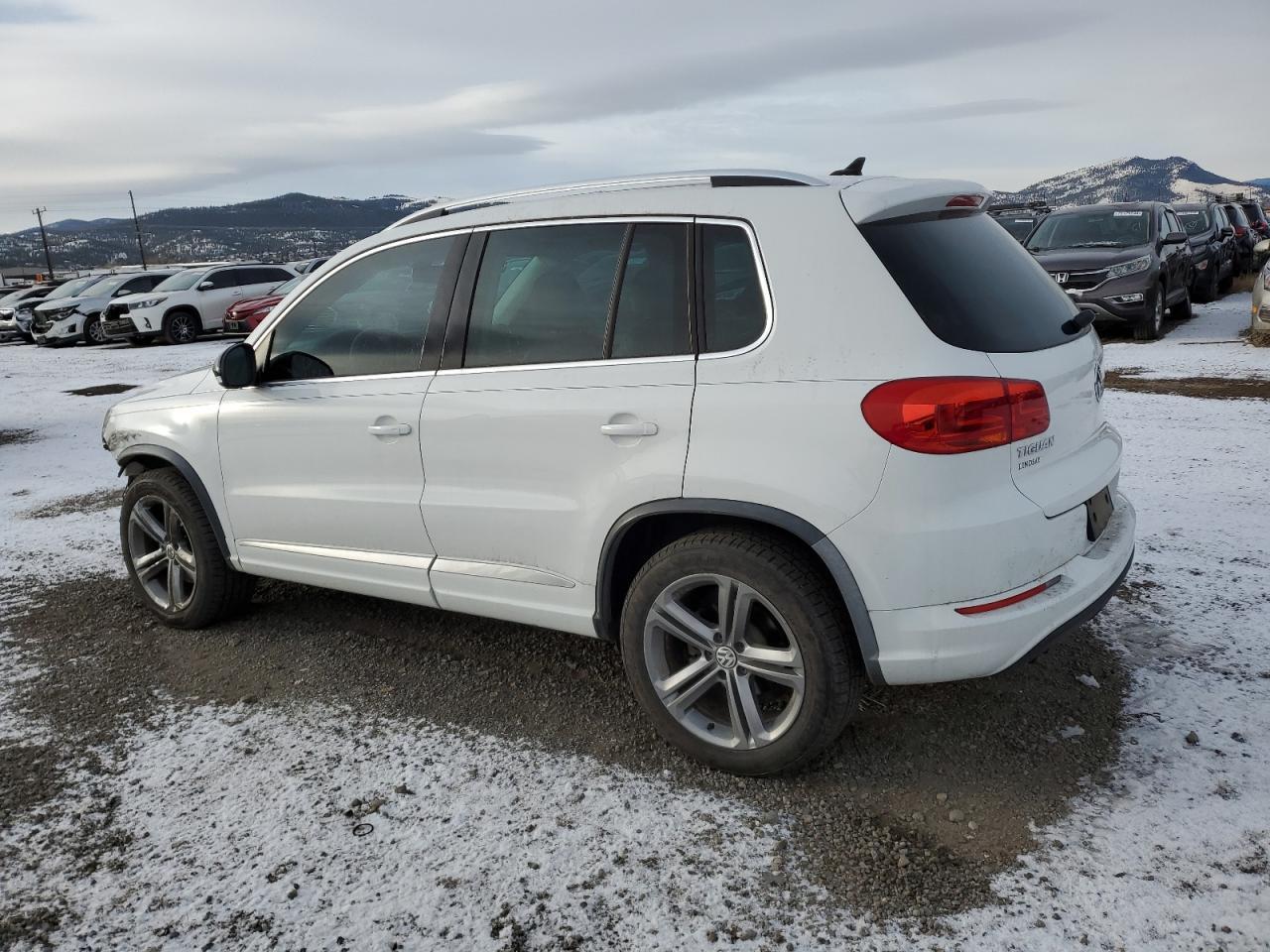 2017 Volkswagen Tiguan Sport - Image 2