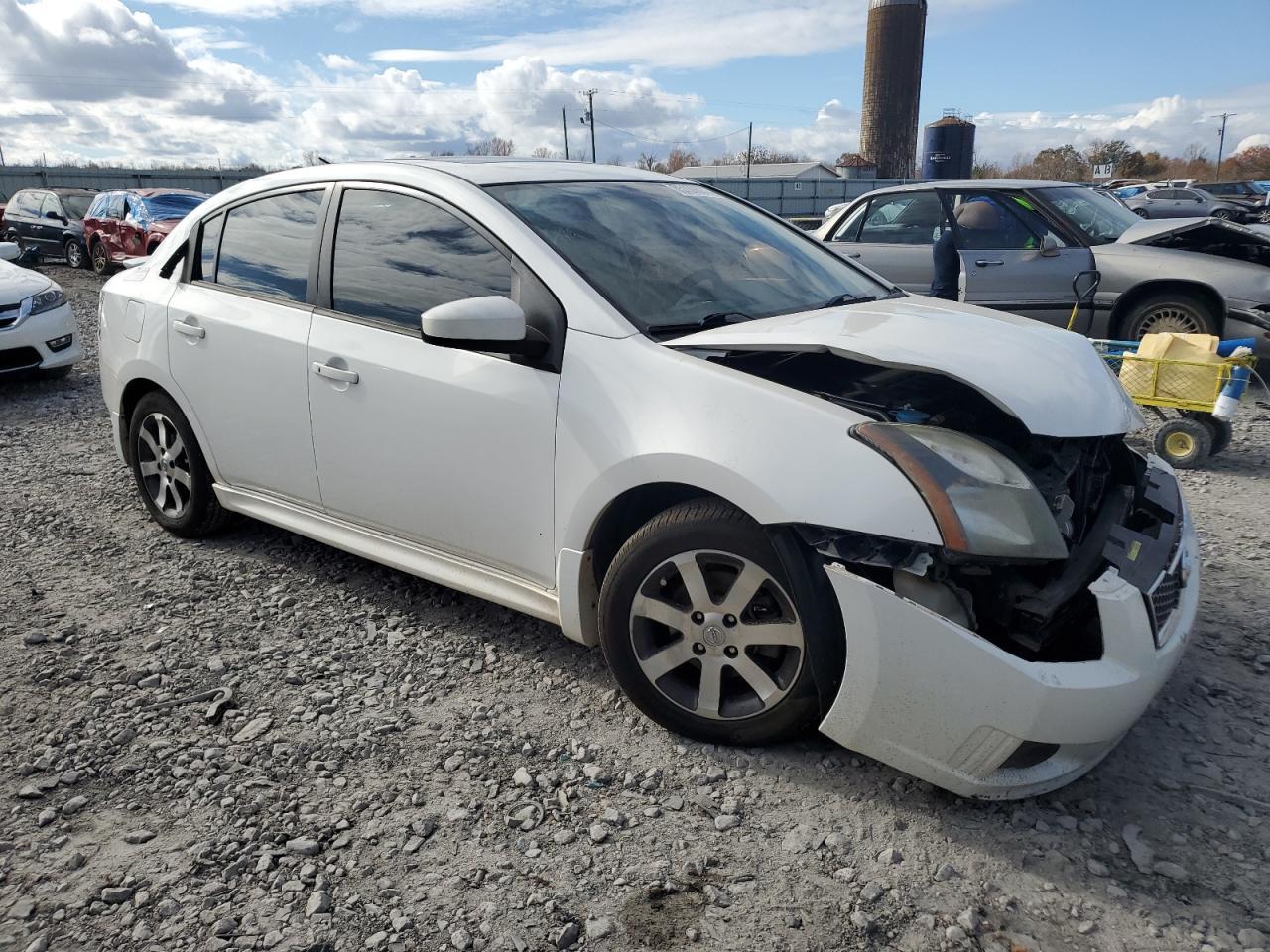 2012 Nissan Sentra 2.0 - Image 4