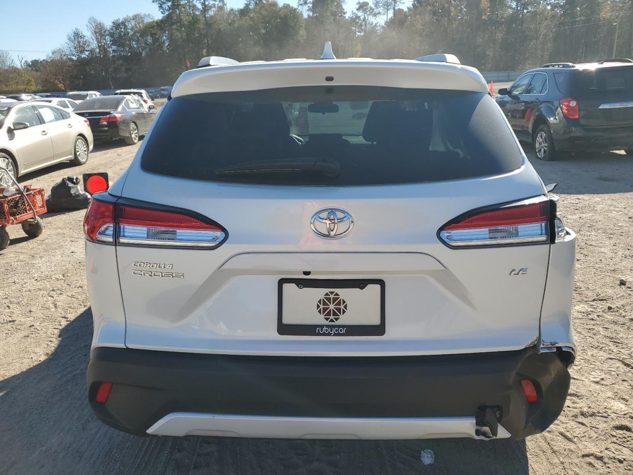 2022 Toyota Corolla Cross Le - Фото 6